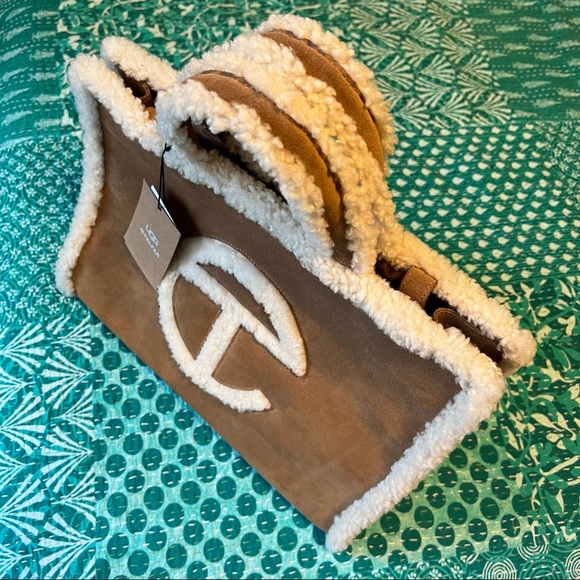 SOLD Ugg x Telfar Medium Chestnut Bag - Picture 4 of 10